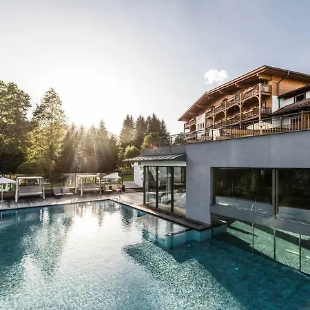 Parkhotel Holzerhof-2